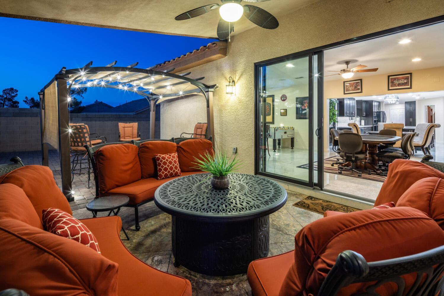 Holiday home New Luxurious 6br Near Lv Strip W Pool &